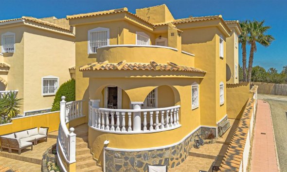 Villa - Segunda mano - Ciudad Quesada -
                Costa Blanca