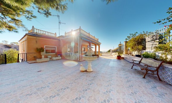 Villa - Segunda mano - Crevillent - Inland