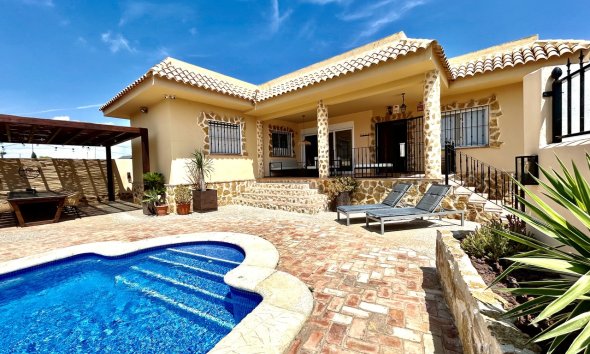 Villa - Segunda mano - La Zenia -
                Costa Blanca