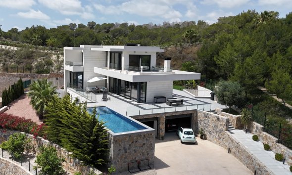 Villa - Segunda mano - Las Colinas Golf -
                Costa Blanca