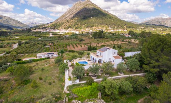 Villa - Segunda mano - Murla -
                Inland