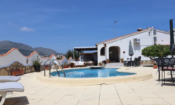 Villa - Segunda mano - Orba -
                Inland