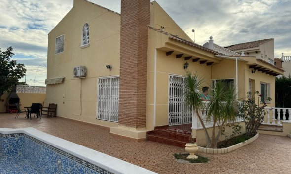 Villa - Segunda mano - Orihuela Costa - Costa Blanca
