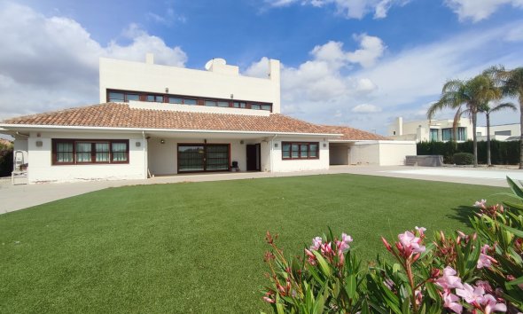 Villa - Segunda mano - Peraleja Golf -
                Inland