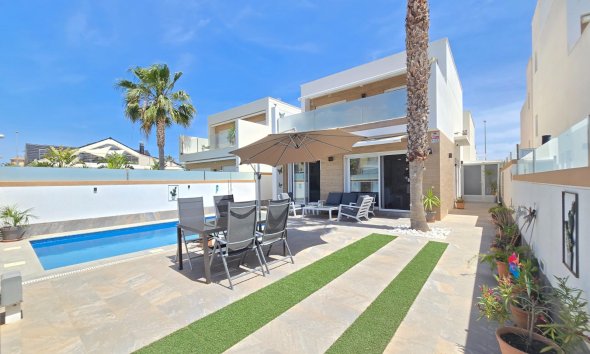 Villa - Segunda mano - Pilar de la Horadada - Costa Blanca