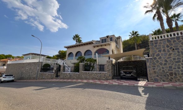 Villa - Segunda mano - San Miguel de Salinas - Inland