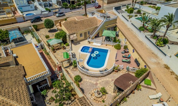 Villa - Segunda mano - Torrevieja -
                Costa Blanca