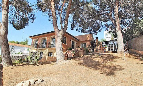 Villa - Segunda mano - Torrevieja -
                Costa Blanca