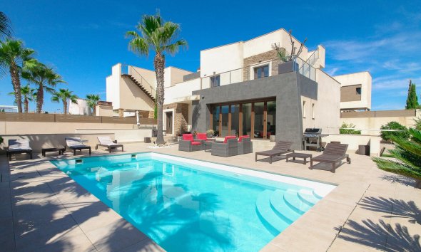 Villa - Segunda mano - Torrevieja - Costa Blanca