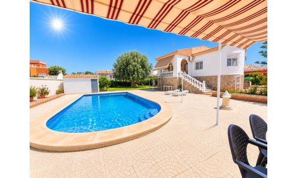 Villa - Segunda mano - Torrevieja - Costa Blanca