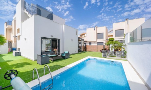 Villa - Segunda mano - Torrevieja - Costa Blanca