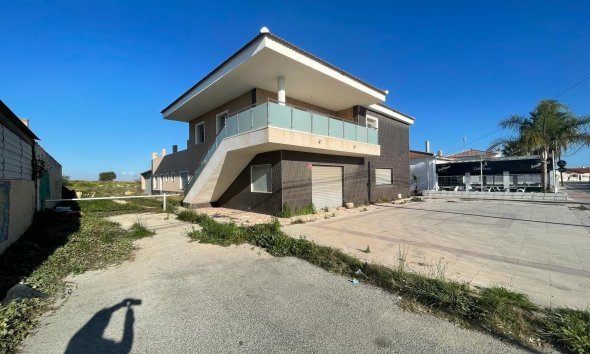 Villa - Segunda mano - Torrevieja -
                La Siesta - El Salado - Torreta