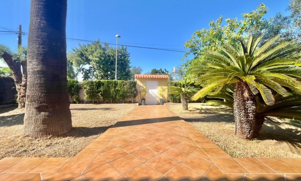 Villa - Segunda mano - Torrevieja -
                Los Balcones - Los Altos del Edén