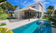 Villa - Segunda mano -
                Torrevieja - MLSC4172345