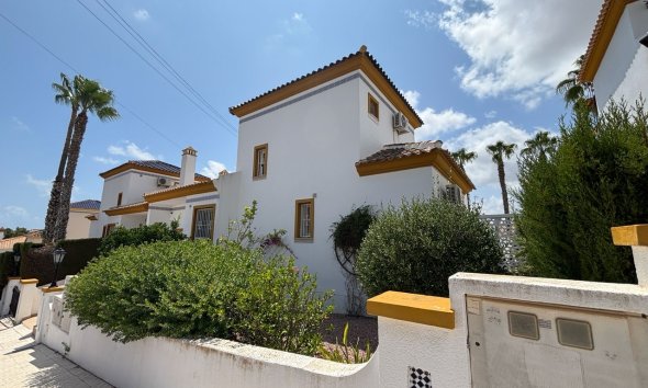 Villa - Segunda mano - Villamartin -
                Costa Blanca