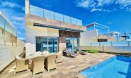 Villa - Segunda mano -
                Villamartin - MLSC4080157