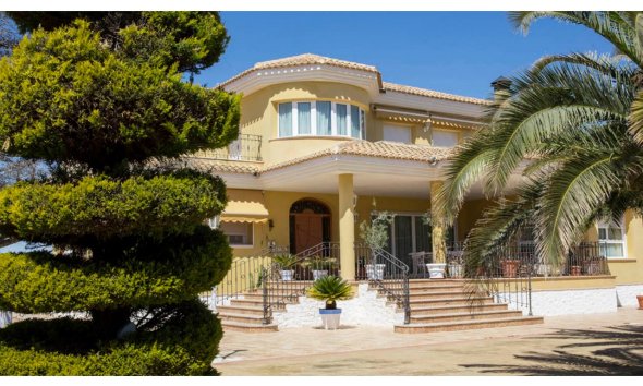 Villa - Segunda mano - Yecla - Inland