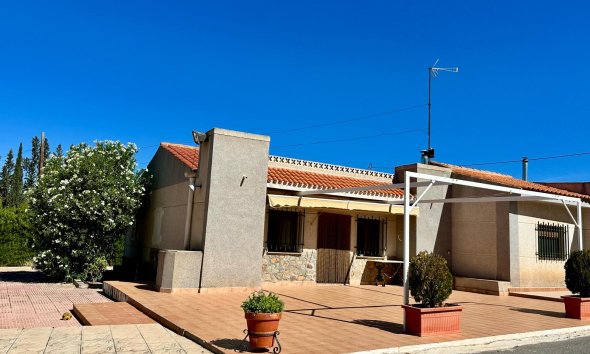 Villa - Segunda mano - Yecla -
                Inland