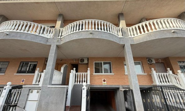 Villa / Semi semi-detached - Resale - Formentera del Segura -
                Pueblo 5