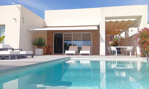 Villa - Wiederverkauf - Algorfa - La Finca Golf