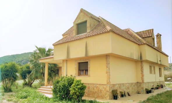Villa - Wiederverkauf - Aspe - Inland