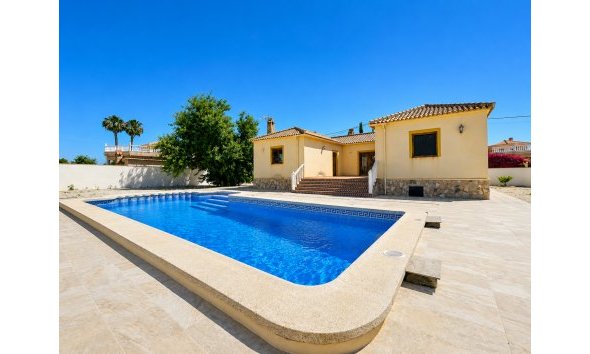Villa - Wiederverkauf - Catral -
                Costa Blanca
