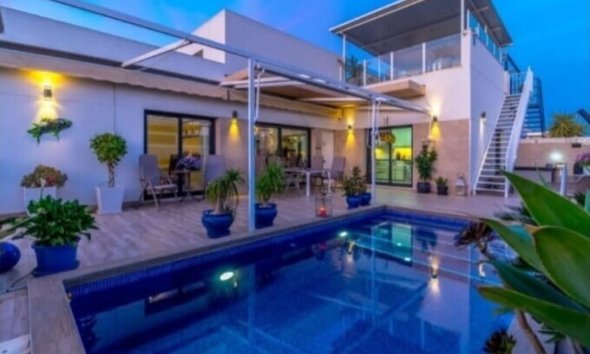 Villa - Wiederverkauf - Daya Nueva - Costa Blanca