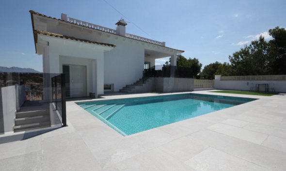 Villa - Wiederverkauf - La Nucía - Costa Blanca