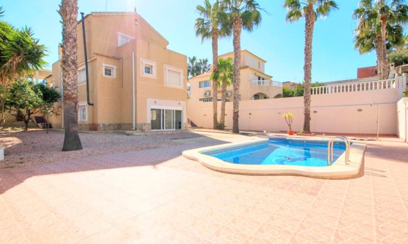 Villa - Wiederverkauf - La Zenia - Costa Blanca