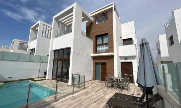 Villa - Wiederverkauf - Los Balcones - Costa Blanca