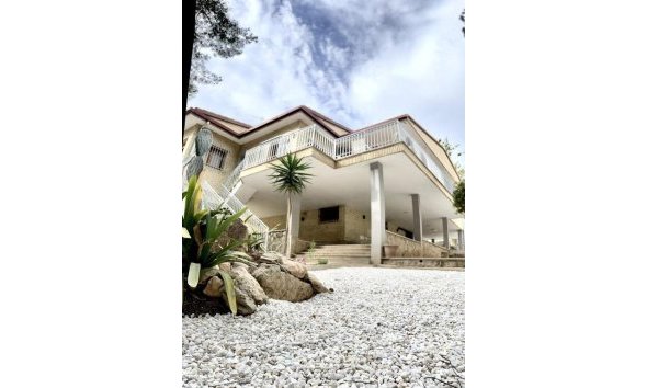 Villa - Wiederverkauf - Orihuela Costa - Campoamor