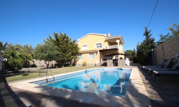 Villa - Wiederverkauf - Orihuela Costa - Costa Blanca