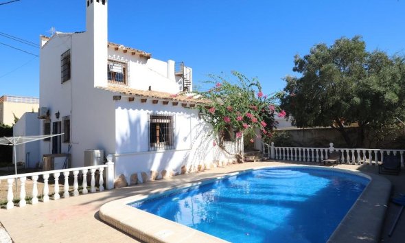 Villa - Wiederverkauf - Orihuela Costa - Costa Blanca