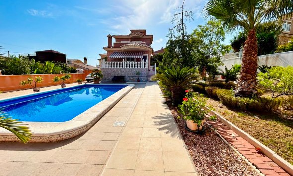Villa - Wiederverkauf - Orihuela - Inland