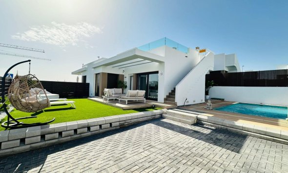 Villa - Wiederverkauf - Orihuela - Vistabella Golf