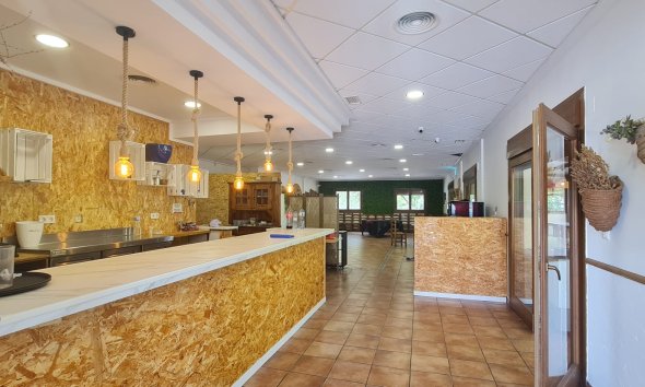 Villa - Wiederverkauf - Petrer -
                Inland