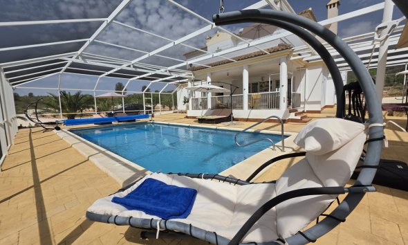 Villa - Wiederverkauf - Pinoso -
                Inland