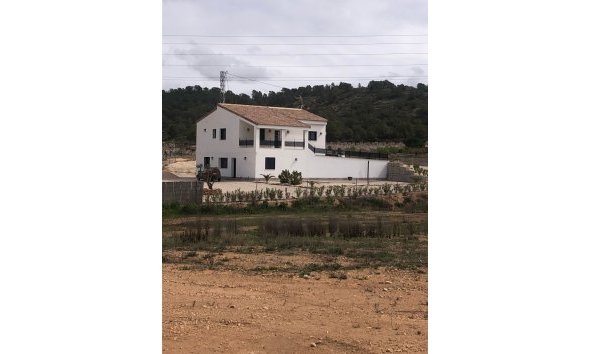 Villa - Wiederverkauf - Pinoso -
                Inland