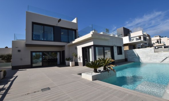 Villa - Wiederverkauf - San Miguel de Salinas - Inland