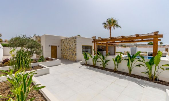 Villa - Wiederverkauf - Torrevieja - Costa Blanca