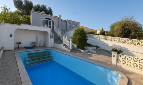 Villa - Wiederverkauf - Torrevieja - Costa Blanca