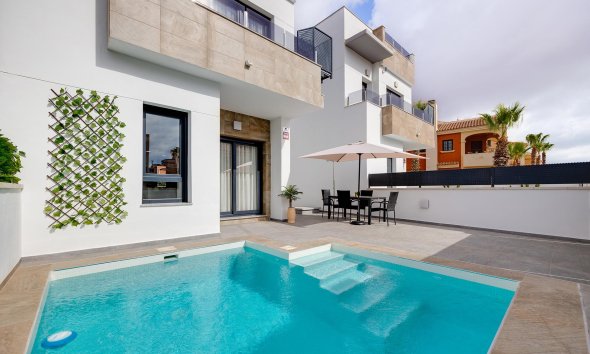 Villa - Wiederverkauf - Torrevieja - Costa Blanca