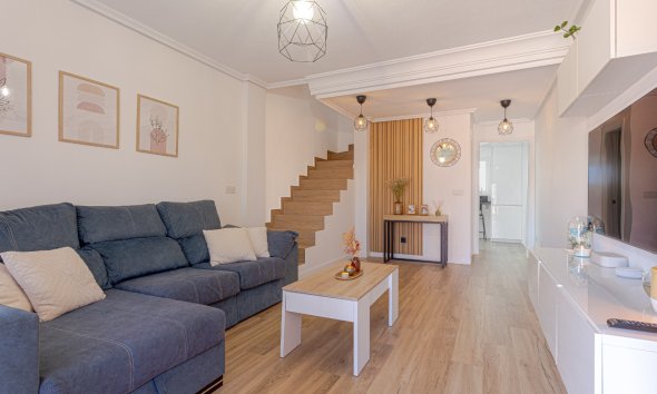 Villa - Wiederverkauf - Torrevieja -
                Costa Blanca