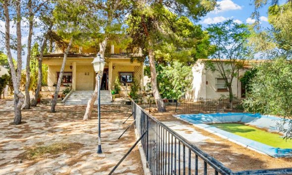 Villa - Wiederverkauf - Torrevieja - Costa Blanca