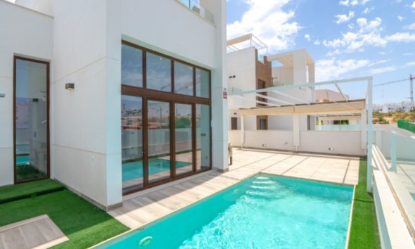 Villa - Wiederverkauf - Torrevieja -
                Costa Blanca