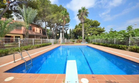 Villa - Wiederverkauf - Torrevieja - Los Balcones