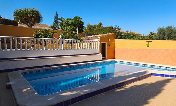 Villa - Wiederverkauf - Torrevieja -
                Los Balcones