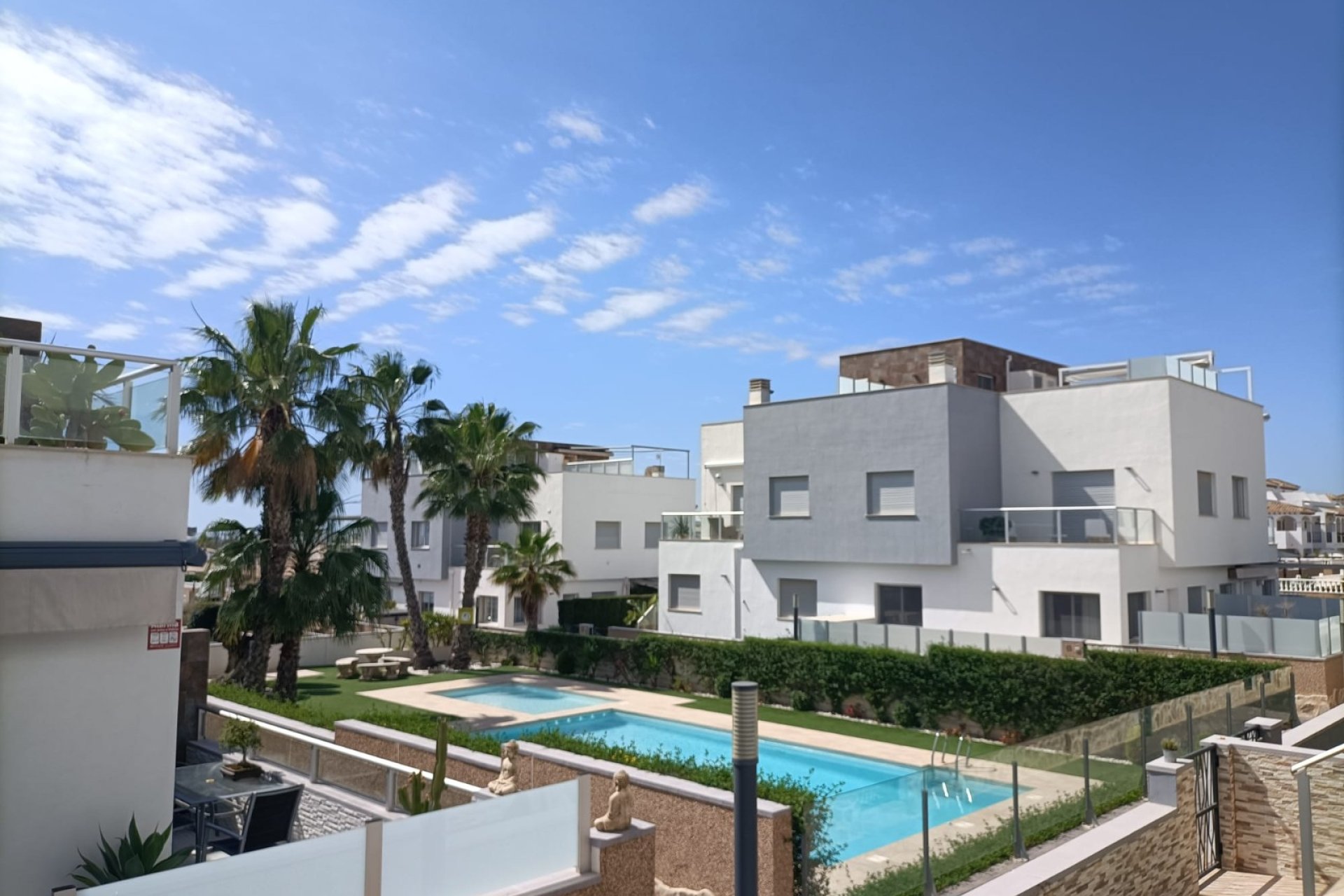 Wiederverkauf - Bungalow -
Orihuela Costa - Costa Blanca