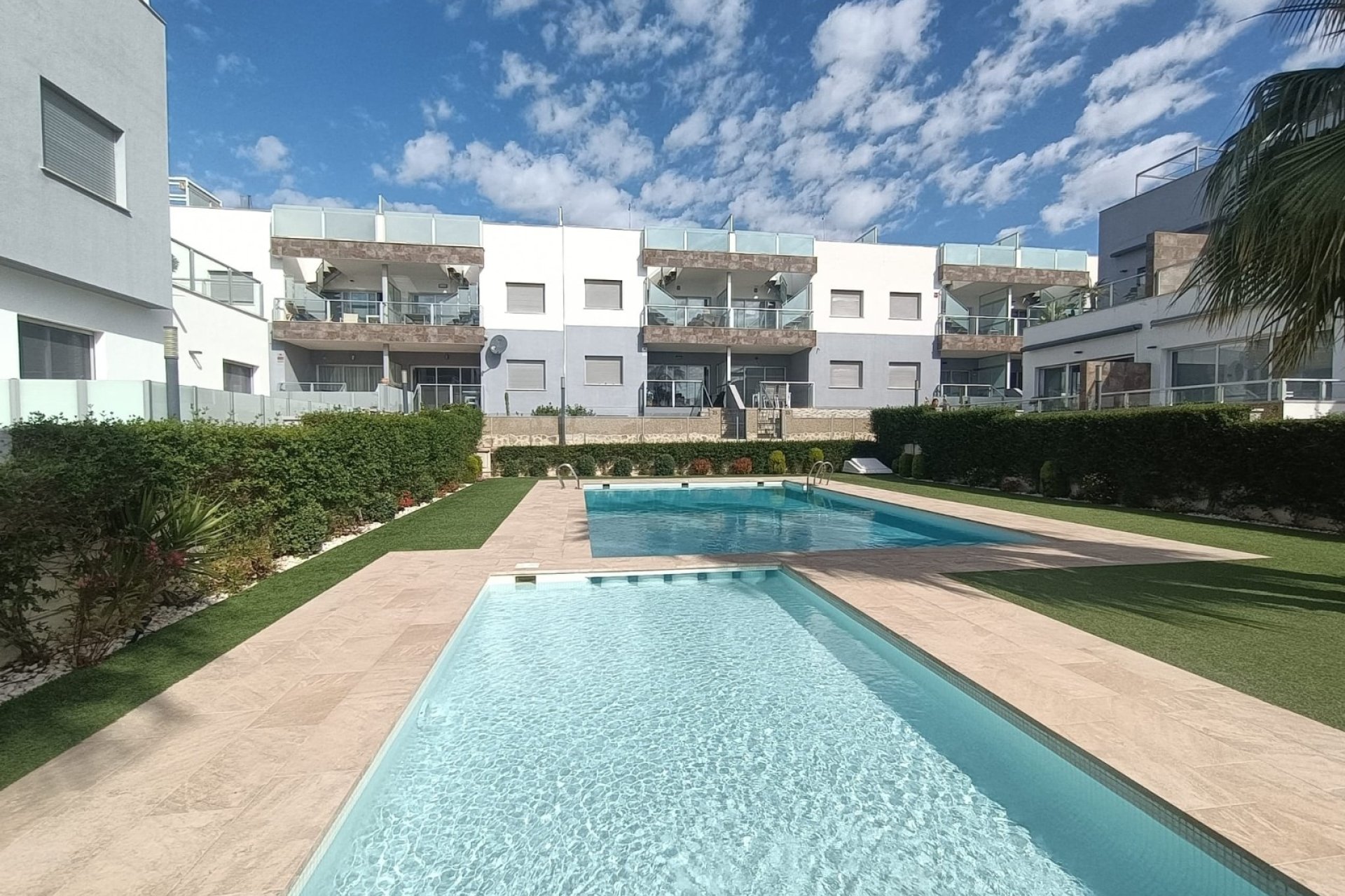 Wiederverkauf - Bungalow -
Orihuela Costa - Costa Blanca