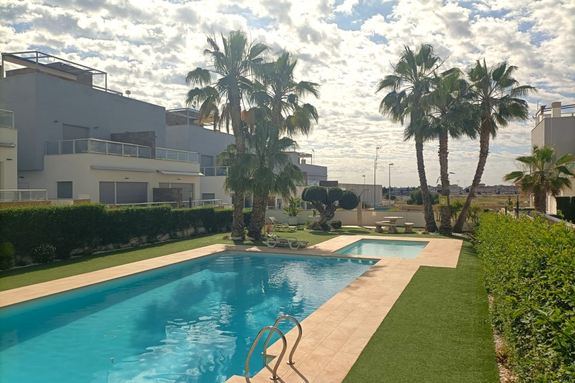 Wiederverkauf - Bungalow -
Orihuela Costa - Costa Blanca